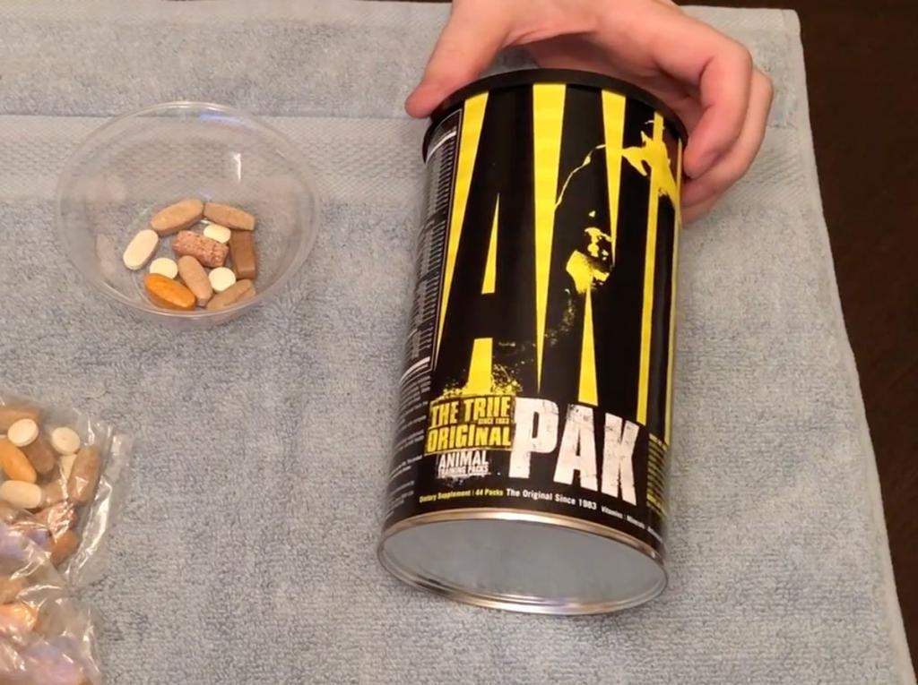 竹本プロが飲んでいる Universal Nutrition, アニマルパック、トレーニングサプリメント、44パック